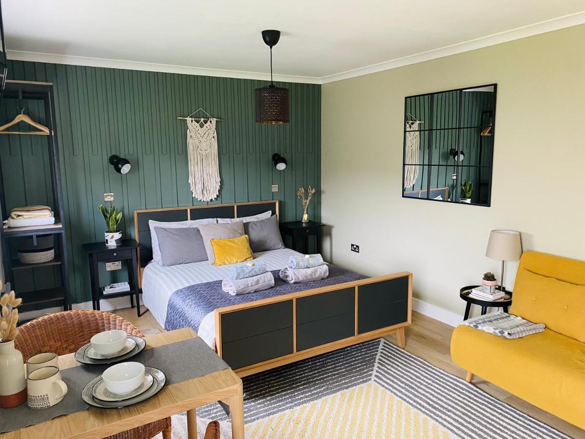 Spacious Room In The Centre Of พอทรี ภายนอก รูปภาพ